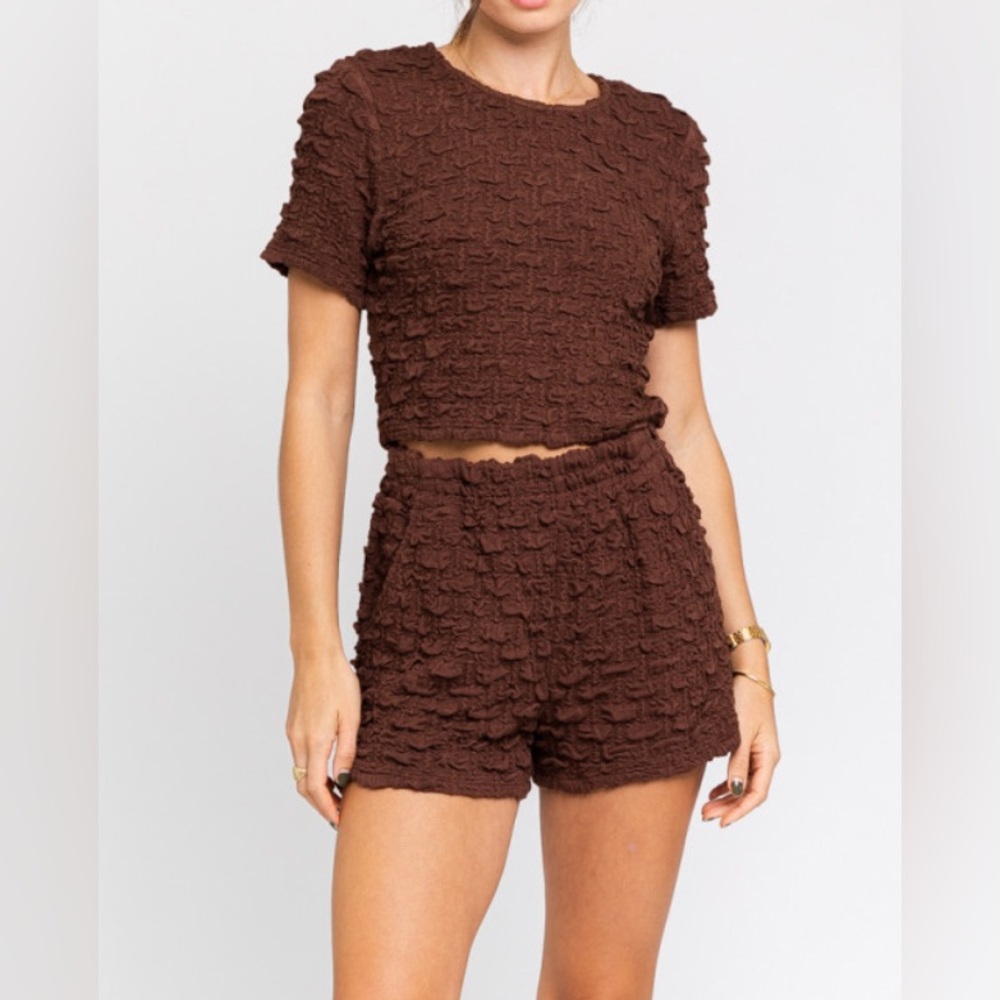 Le Lis Textured Short Sleeve Shirt